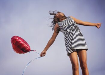 The Secret to a Happy Relationship: Nurturing Healthy Communication and Connection